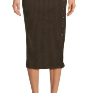 Elegant Brown Ribbed Skirt